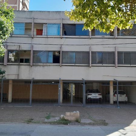 Oteiza Alojamiento Temporario En Resistencia A 150 Mts Peatonal Exterior foto